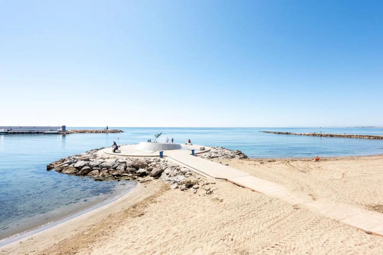 Apartment Beachfront With Stunning Sea Views